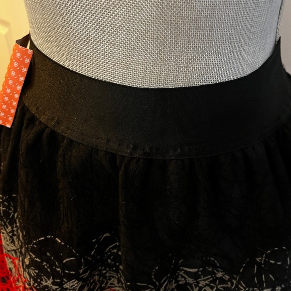 Skirt - Picture 4 of 4